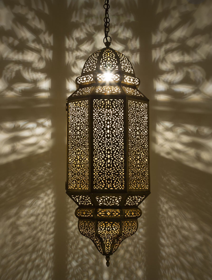 Amira pendant