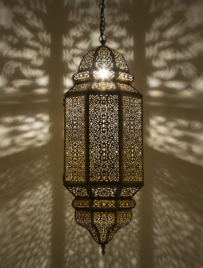 Amira pendant